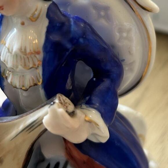 VTG Occupied Japan Porcelain Figurines Man Playing Music 1940s 50s GOLD Trim - Picture 14 of 16